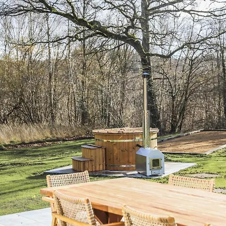 Le Du Haras פאלן